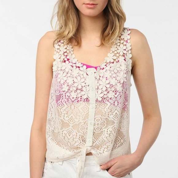 Kimchi Blue UO | Lace Prairie Tie-Front Tank - Picture 1 of 6